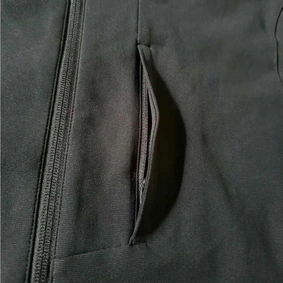 Lululemon Men’s Sojourn Athletic Jacket - Picture 4 of 6